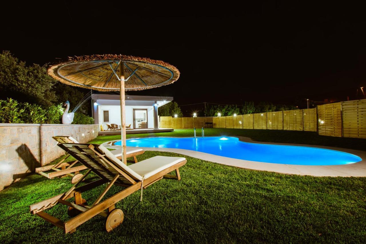 Chania Oasis With Heated Pool Exterior photo