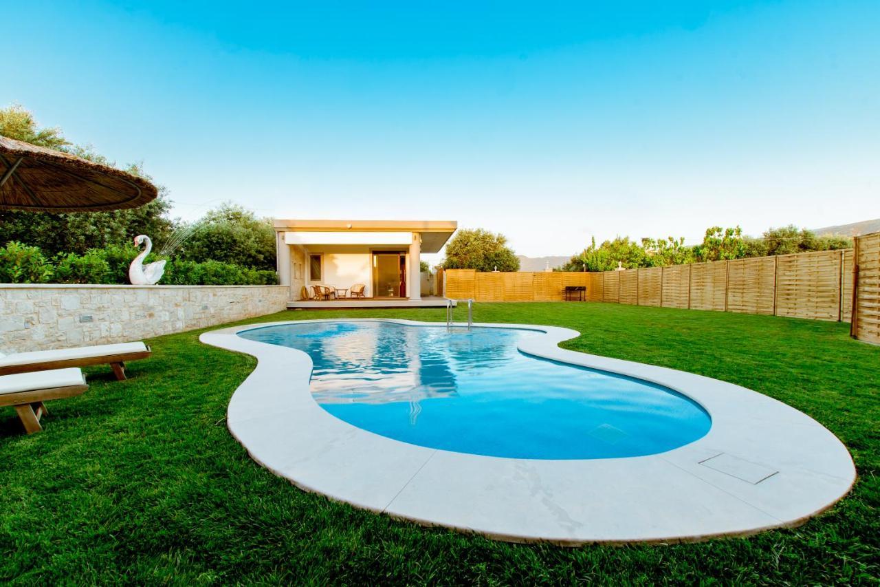 Chania Oasis With Heated Pool Exterior photo